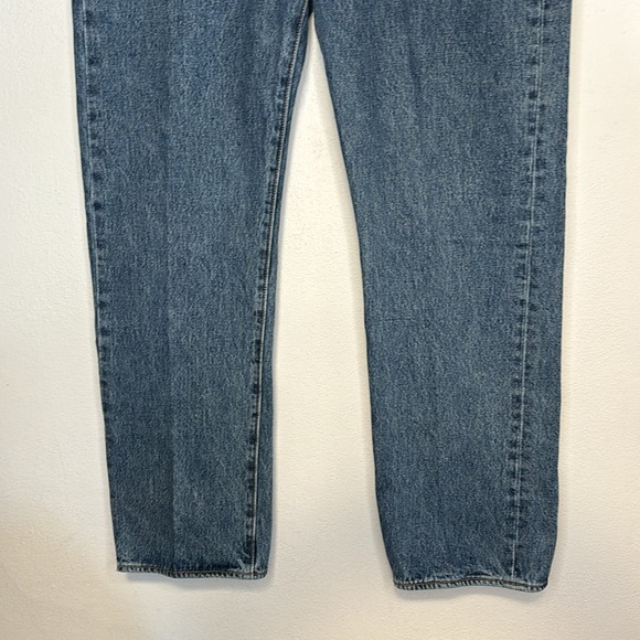 Levi's 501 Classic Straight Leg Jeans 38 X 32 Button Fly Mid Wash Unisex - Picture 4 of 8